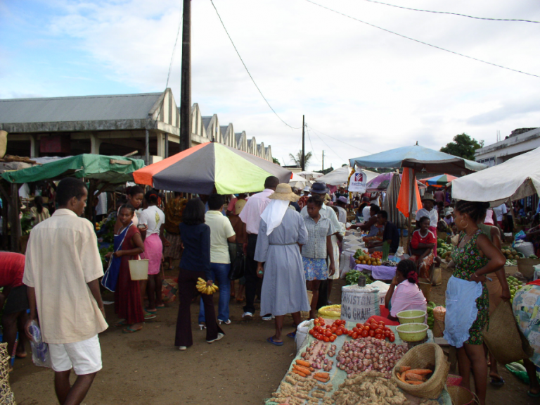 Étude pour la réorganisation du marché central d’Antalaha et des marchés de quartier
