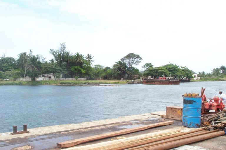Audit environnemental phase 1 et 2 du port de Manakara et des installations connexes dans le cadre de l’étude d’impact environnemental de la réhabilitation du port de Manakara 